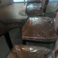 میزو صندلی نهار خوری تروتمیز سالم