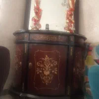 چوبی قهوه ای  آینه و کنسول