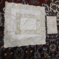 جا نماز دو تیکه سفید گلدوزی و منجوق دوزی شده