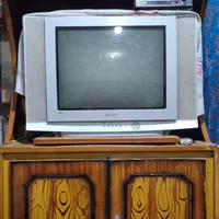 زیر تلویزیون