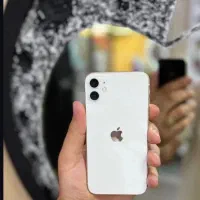 گوشی آیفون ۱۱ خالی