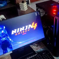 کیس گیمینگ با مانیتور گیمینگ 100 هرتزی، فول بازی