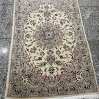 ذرع و نیم اردکان|فرش|تهران, ارامنه|دیوار