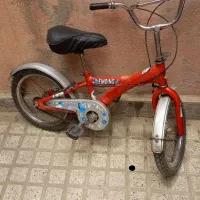 دوچرخه صورتی سایز ۱۲ونارنجی ۱۶و اسکوتر