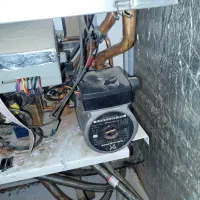 تعمیرات وسرویس پکیج دیواری|آبگرمکن، پکیج، شوفاژ|شاهین‌شهر, دکتر حسابی|دیوار