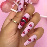 آموزش کاشت ناخن