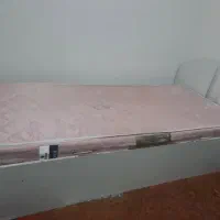 تخت یک نفره