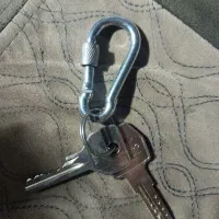 کلید مسافر پیرمرد در ماشینم مونده