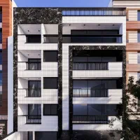 اپارتمان202متری-با205متر-حیاط-اختصاصی-خ-عشوریون