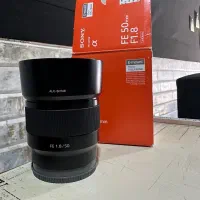 لنز 50 سونی F1.8 بسیار تمیز