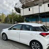 هیوندا i20