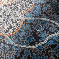 زنجیر به همراه دو انگشتر