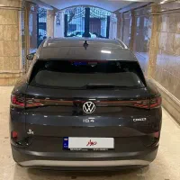 فولوکس واگون ID4.   دنده یونیکس مانیتور بزرگ