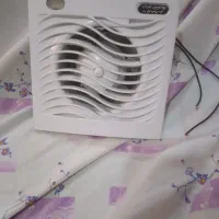 یک دستگاه دمنده (هواکش)