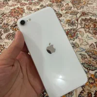 ایفون se2020