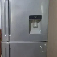 یخچال بالا و فریز پایین danar در حد نو