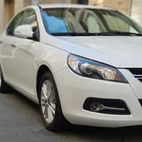 جک J5 اتوماتیک 1800cc، مدل ۱۳۹۳