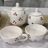 قوری و قندون و فنجان سرامیکی طرح آلبالو