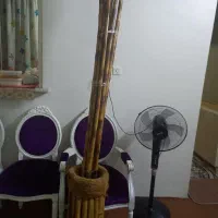 گلدان باچوب بامبو و۲عدد گل کوچک