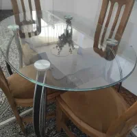 میز نهارخوری در حد نو