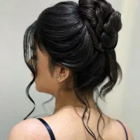 نیاز به همکار ارایشگر(زنانه)