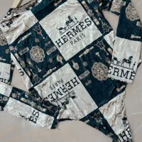 لباس نو|لباس|شیراز, معالی‌آباد|دیوار