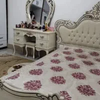 تخت و میز آرایش