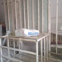 پنجره فلزی