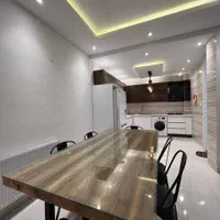 فروشی فوری /آپارتمان 83/ متری 2 خواب/آسانسور دار