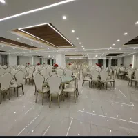 مهماندار خانم‌