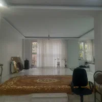 ۱۳۰ متری (۷۰مترحیاط اختصاصی )