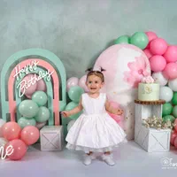 عکاسی کودک/ آتلیه/ تم تولد/ خانوادگی/بادکنک آرایی