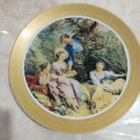 یه عدد پشقاب بزرگ قدیمی