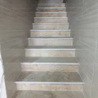 اوستا کاشی کار و سنگ کار
