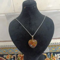 گردنبند قلب و منشور