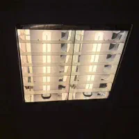 شش عدد چراغ مهتابی ۶۰ در ۶۰ سقف کلیک|لامپ و چراغ|کرمان, |دیوار