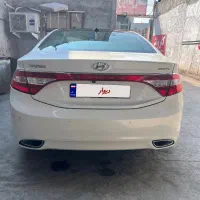 هیوندای ازرا گرنجور ۲۰۱۲