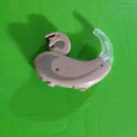 سمعک هانستون