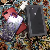 گوشی ایفون 8