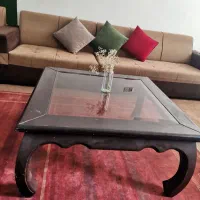 میز شیک و بزرگ
