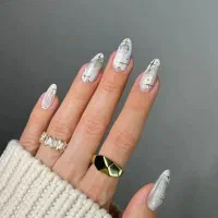 خدمات کاشت ناخن|خدمات آرایشگری و زیبایی|میانه, |دیوار