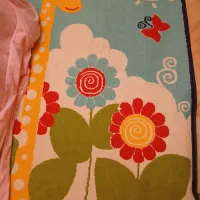 فرش ۴ متری کاملا سالم