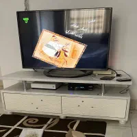 میز تلویزیون سفید