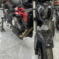 بنللی ۳۰۰ مشکی فول اپشنال ۱۴۰۴absموتورسیکلت بلک