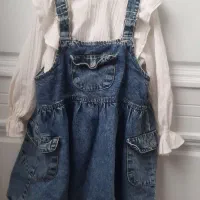 سارافون لی به همراه شومیز نو