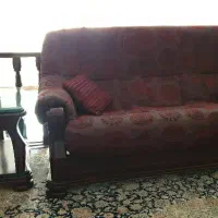 مبل راحتی با بدنه چوب و رویه های قابل جدا شدن