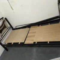 فروش تخت خواب در حد نو|تخت و سرویس خواب|شیراز, فرگاز|دیوار