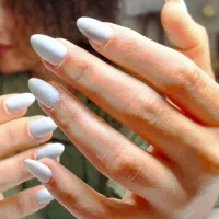 خدمات ناخن هزینه مواد تبلیغ استوری از شما
