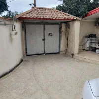 درب حیات عرض۲/۶۰ارتفاع۲/۲۰