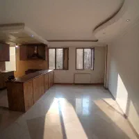 ۸۲ متر دو خواب آفتابگیر خوش نقشه